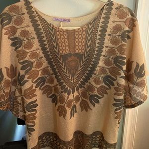 NWOT Flowy Tribal Top Size Medium